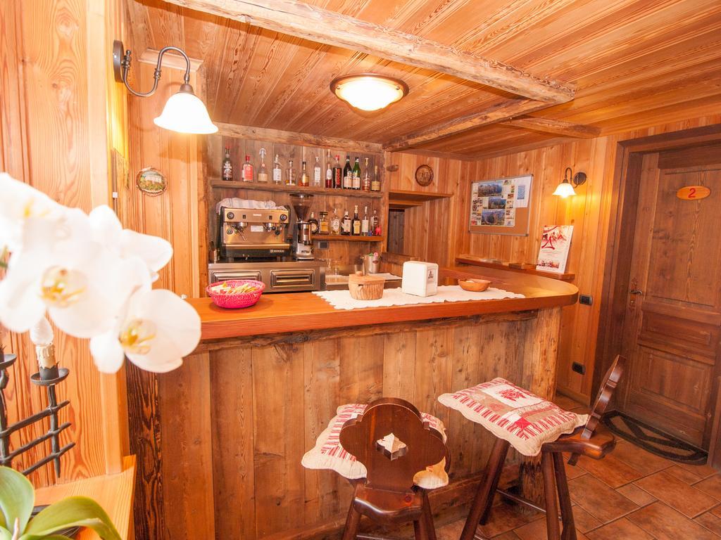 Le Vieux Rascard Chambres D'Hotes Champoluc Ngoại thất bức ảnh